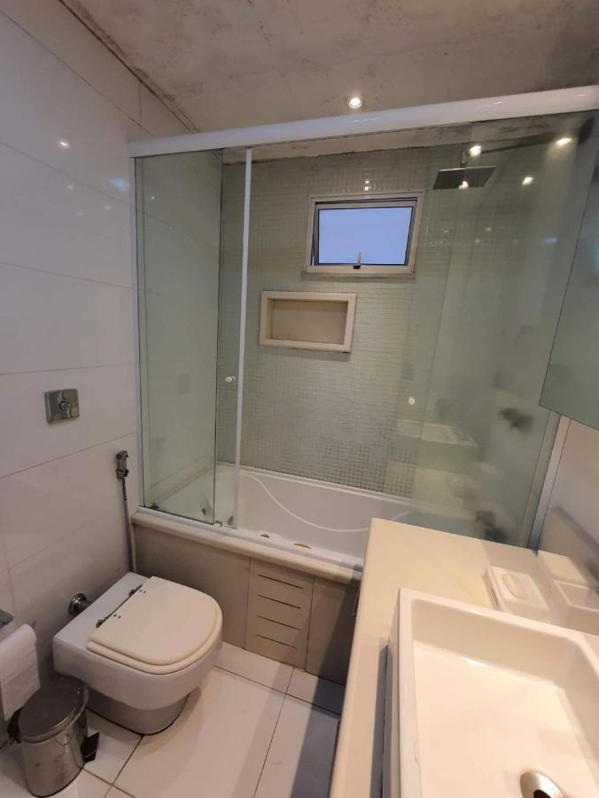 Arpoador Comfort: Beachside With Fiber Internet Apartment Rio de Janeiro